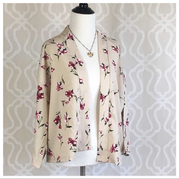 *CLEARANCE* Red Gardenias Kimono Cardigan - Picture 4 of 7